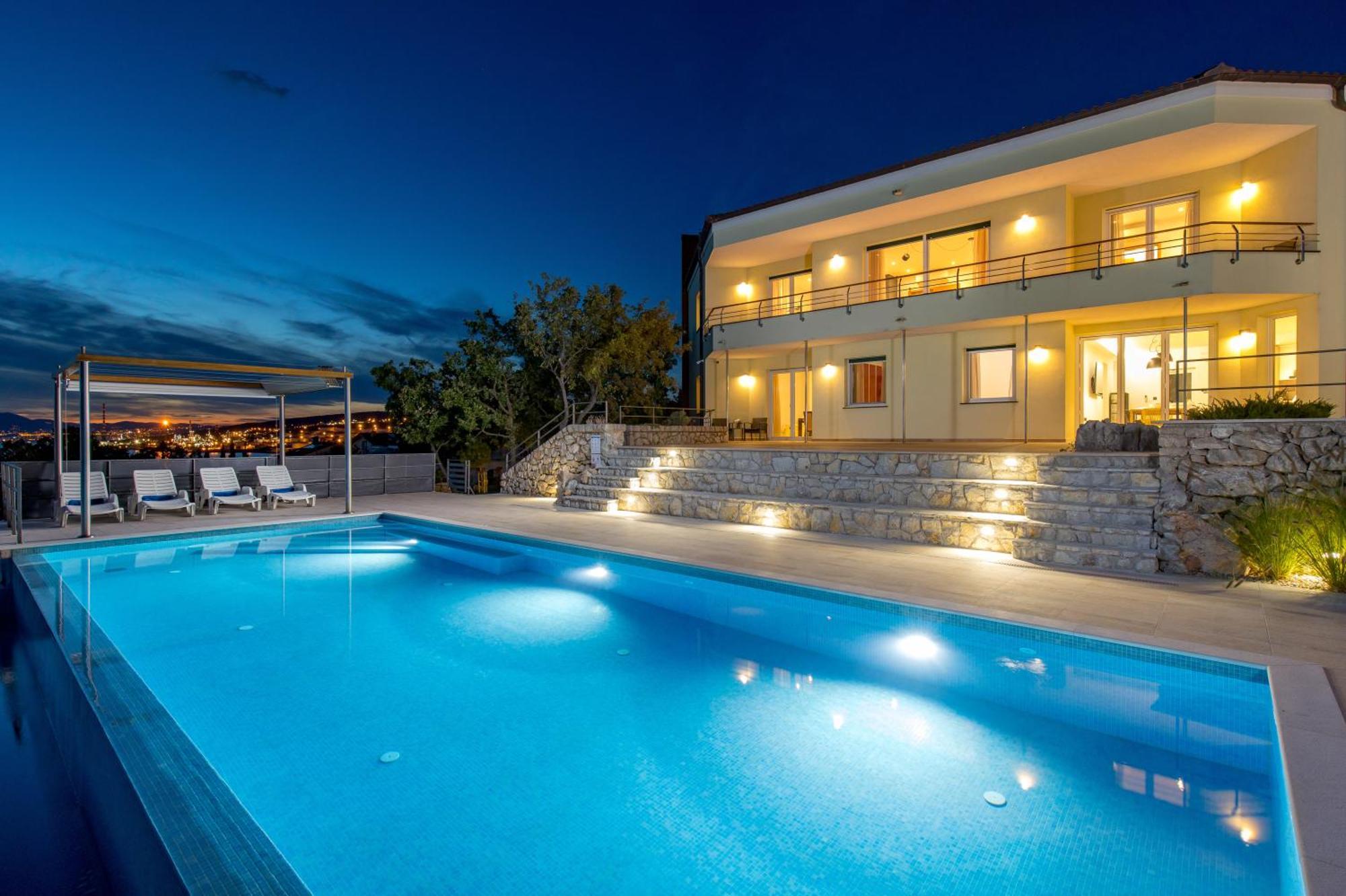 Luxury Villa Ostro With Pool & Krk Bridge View 클랄제비카 외부 사진