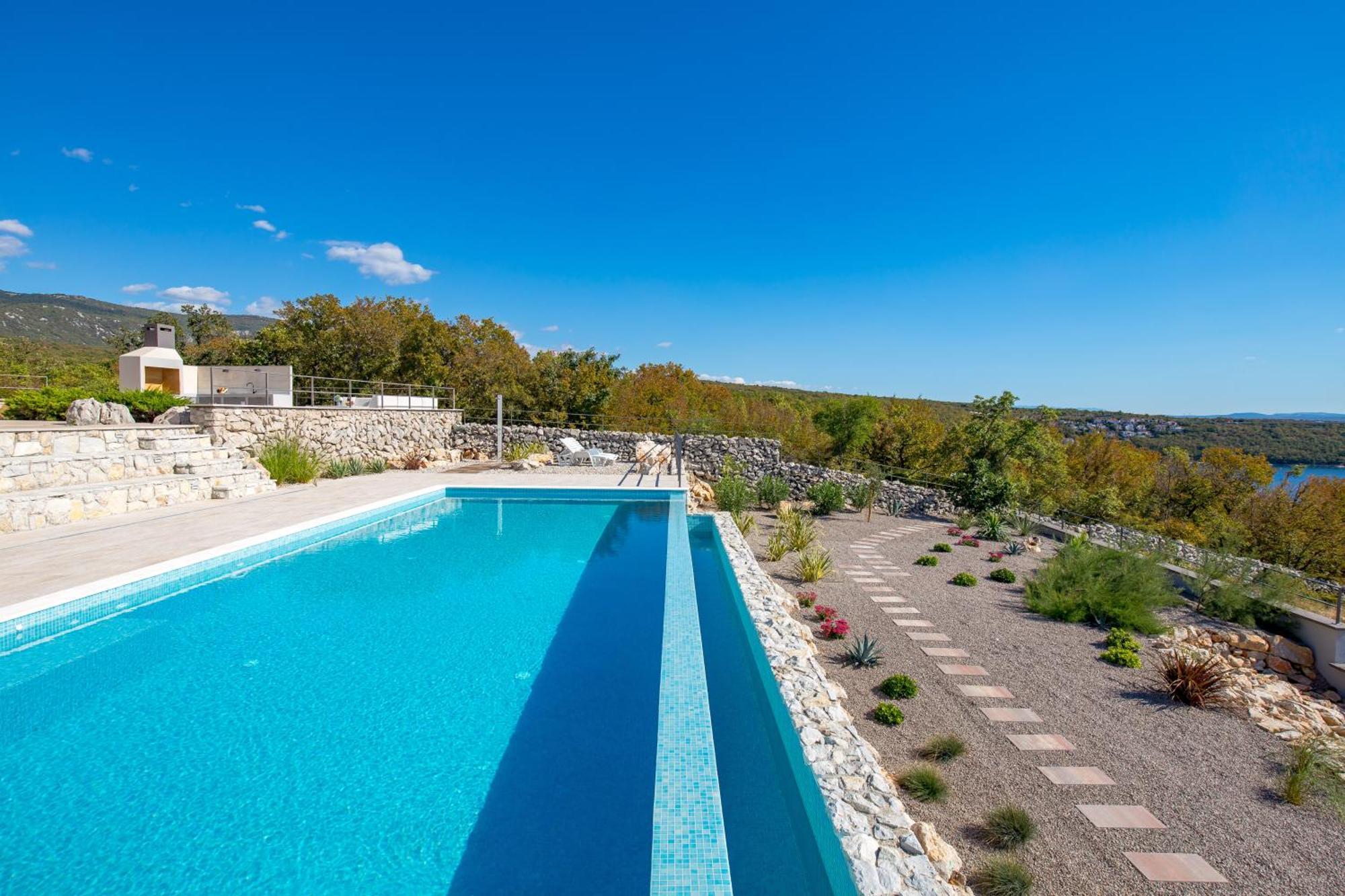 Luxury Villa Ostro With Pool & Krk Bridge View 클랄제비카 외부 사진