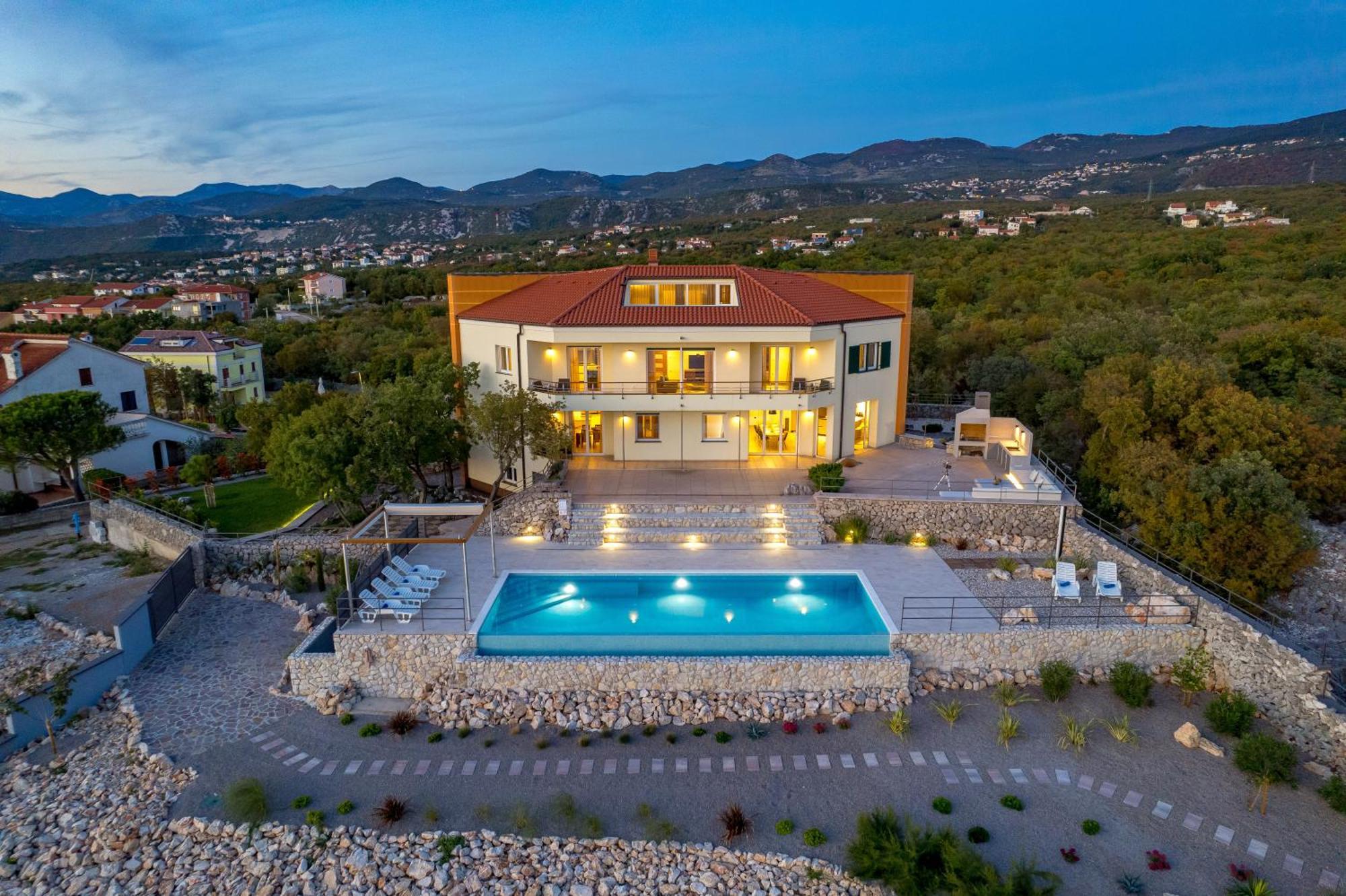 Luxury Villa Ostro With Pool & Krk Bridge View 클랄제비카 외부 사진